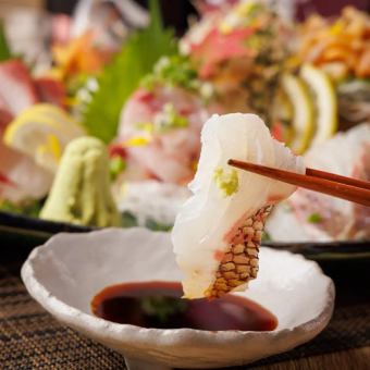 【2.5H飲放】自慢の朝採れ旬魚お造り盛合せや、熟成和牛のロースト含『梅』全8品4790円⇒4000円