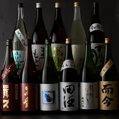◆全国各地の地酒は月替り