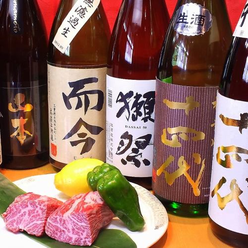 Delicious meat goes well with delicious sake.