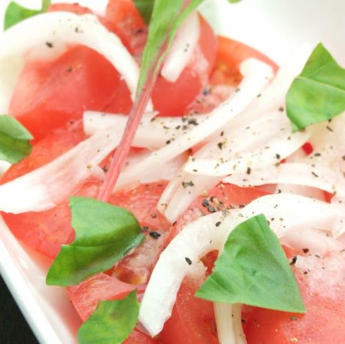 Tomato and blue cheese onion salad