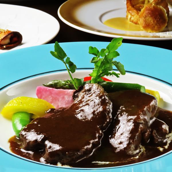 【絶品！】国産牛ホホ肉・赤ワイン煮 [160g]