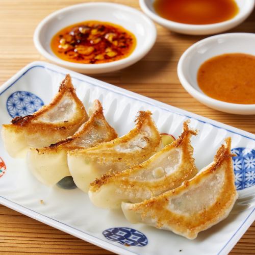 [Our pride ☆] Traditional gyoza dumplings 275 yen (tax included)
