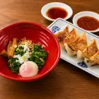 Dry Dan Dan Noodles + Dumplings (5 pieces)