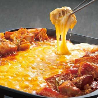 Double main course♪ [3 hours all-you-can-drink, 10-item course with cheese dak galbi & roast beef] 4000 yen ⇒ 3000 yen♪