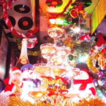 ☆圣诞派对☆【薯条和炸鸡无限量供应,共10道菜】含3小时无限畅饮,3000日元(含税)