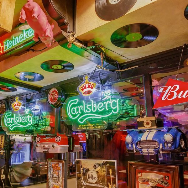 【众多免费福利,派对必备】★仅需2000日元即可享受2小时畅饮套餐♪ ★可预订8-60人私人包间★ 此外,还可免费使用大屏幕显示器、电脑连接和免费Wi-Fi等设施♪ 需提前预约!