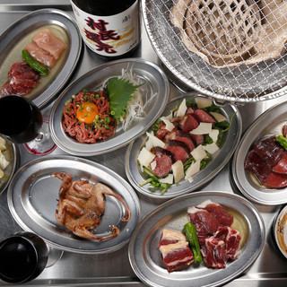 肉陷阱套餐「3種野味、生鹿、烤鵪鶉、燉，共6種，2700日圓」