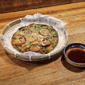 Minari squid pancake