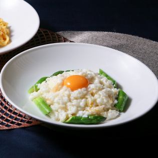 Stir-fried egg white with dried scallop with egg yolk sauce