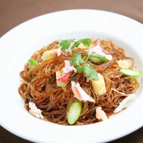 Crab meat and vermicelli stewed in soy sauce