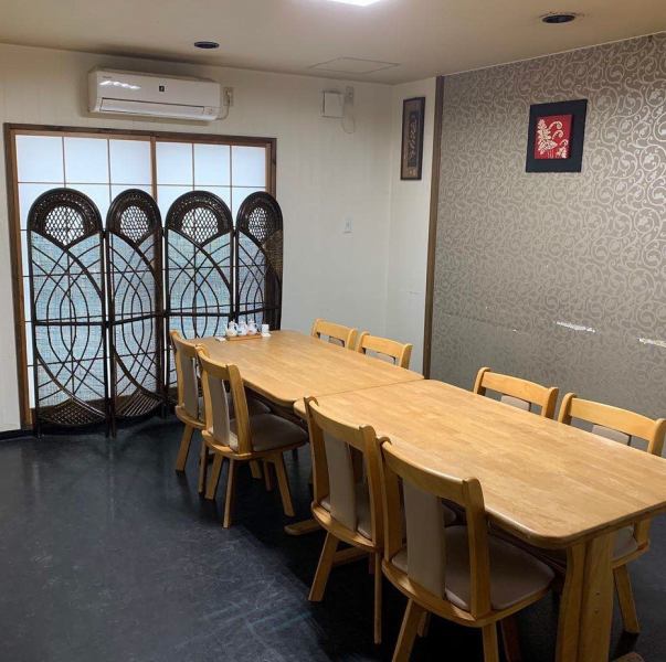 [Providing safety and security] A private banquet room for up to 40 people who can create partitions according to the number of people.As it is a completely private room, you can enjoy it without worrying about the surroundings.It is designed so that you can spend a relaxing time from 4 people.Not only for girls-only gatherings and joint parties, but also for banquets such as after-party and entertainment ◎ We also offer special benefits for birthdays and anniversaries !!