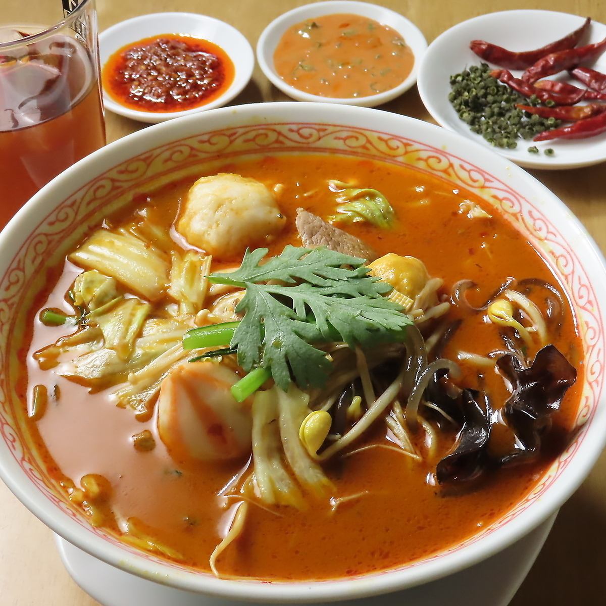 小籠包・餃子・エビチリ・麻婆豆腐食べ放題＆『生ビール』付飲放