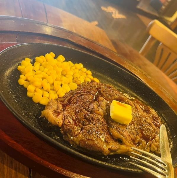 自慢のジューシーなUS産ステーキ!和牛ハンバーグ!