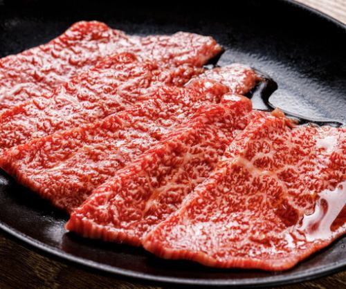 【價格適中的優質肉！】請盡情享受入口即化的美味肉。