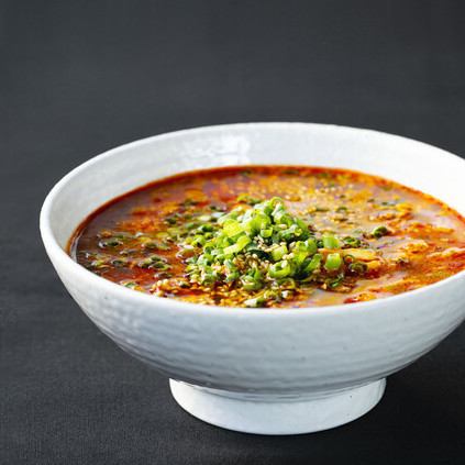 【풍부한 메뉴 ◎】 가게에서 처음부터 만드는 수제 "갈비 삶은 우동"은 소재의 맛을 듬뿍.