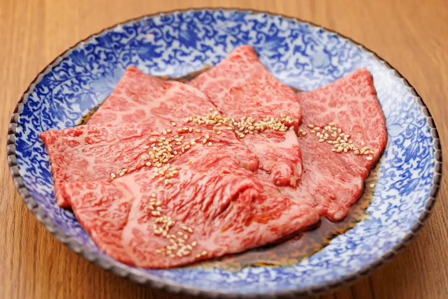 【上質なお肉をリーズナブルに!】ロースよりさらに上質な柔らかさ! 「極みロース」をご堪能下さい。