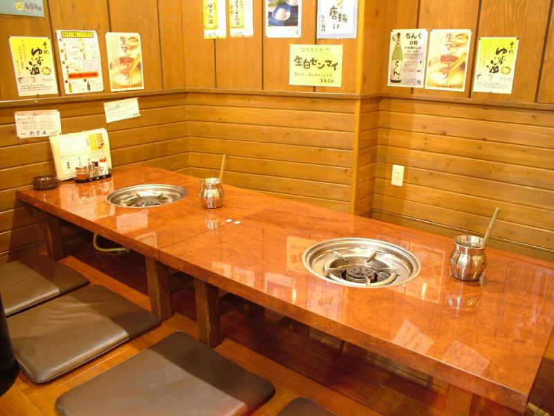 【福島駅徒歩0分】あの伝説の名店「新世界もつ鍋屋」大阪で20年以上続く老舗の元祖もつ鍋を是非一度はご賞味あれ!2名様席や4名様・8名様まで多様な座敷があります！ゆっくりともつ鍋や一品料理をお楽しみ頂けます！！