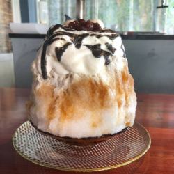 Hojicha & condensed milk espuma