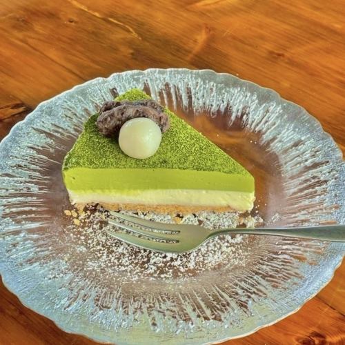 抹茶レアチーズケーキ
