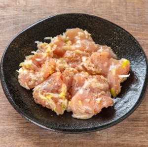 もも　(秘伝醤油/ ニンニク味噌)