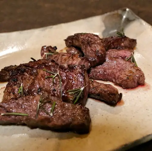 牛ハラミの香草炉端焼き