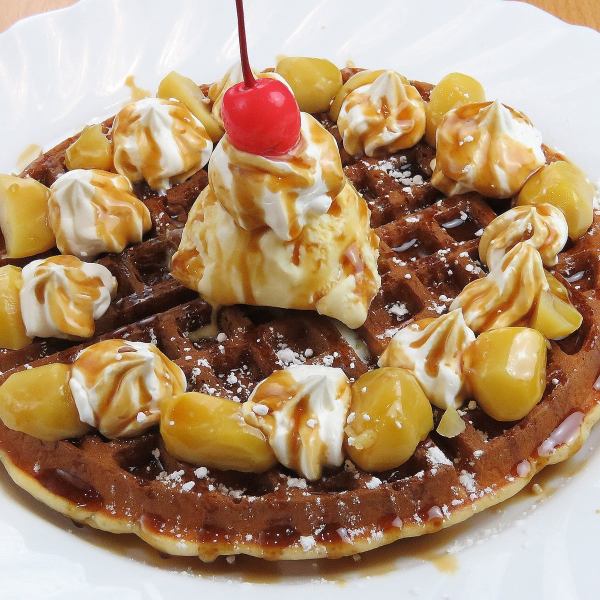 [With drinks] Pancakes! A large 17cm waffle ★ 50 yen discount from 14:00!