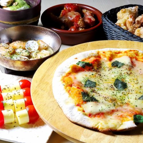 Great variety! All-you-can-eat and drink plans start at 2,200 JPY