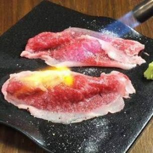 炙り肉寿司（1貫）