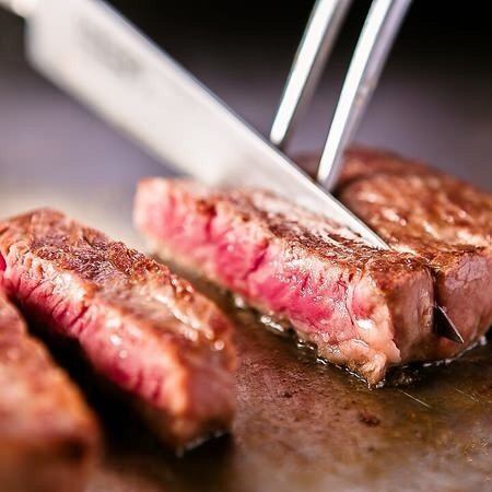Numerous boasting meat dishes are prepared! Teppan dining that can be used easily at free and banquets!