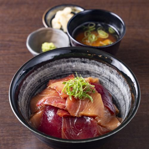 漬けにしたまぐろ丼も絶品です◎