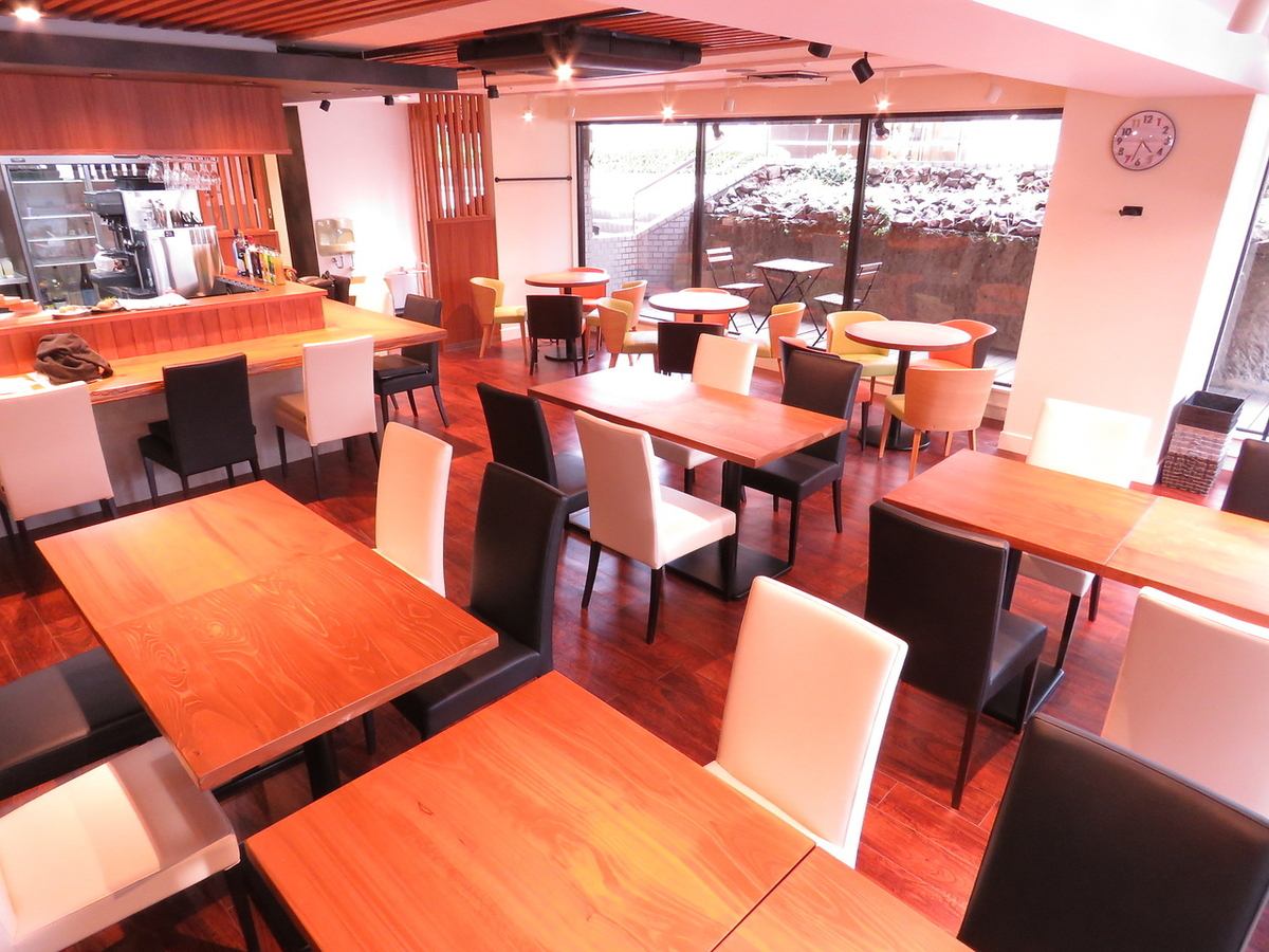 南町に佇む本格寿司ダイニング。気軽に寄れる『通な店』。