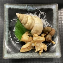 Grilled plum shells with butter