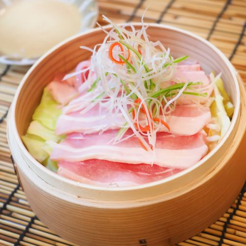 Pork Belly Cabbage Steamed Basket