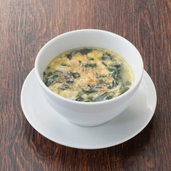 Egg and seaweed soup