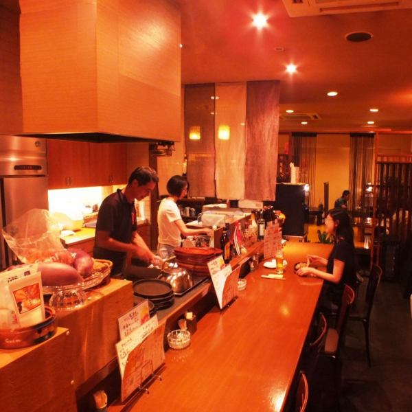 «The counter seat full of live feeling» You can enjoy teppan-yaki cooked in front of you !! Please listen to today's recommendation ♪ feel free to ask for today's recommendation as we have many sake and wines available ♪ At home clerk Please relax and chat relaxingly ☆
