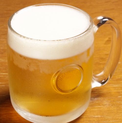 テラス席で楽しむ生ビール♪