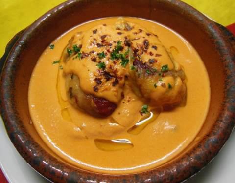 スペイン産 赤ピーマンの詰め物