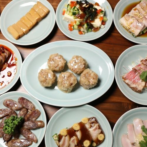 Our top picks include "Shao Shumai", "Steamed Shumai", and "Water Shumai", which are delicious whether baked or cooked. Other small Chinese dishes are also must-try.