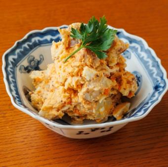 【一品】角切りベーコンのポテサラ