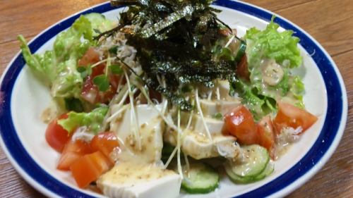 豆腐とじゃこのサラダ