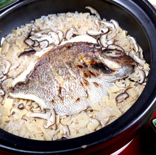 Our specialty "Sea bream rice in an earthen pot"