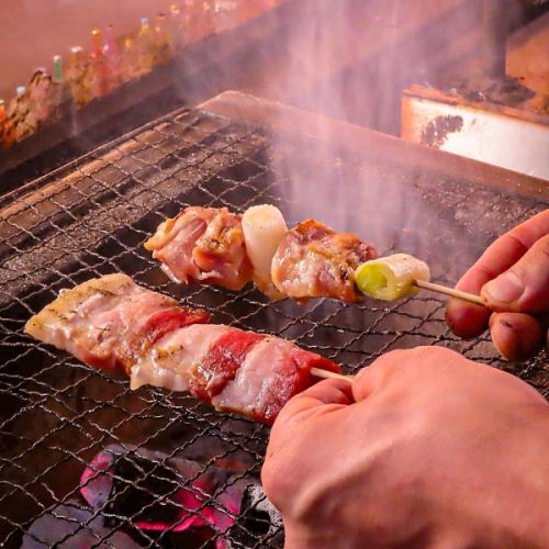 炭火でじっくり焼き上げ旨味を凝縮♪