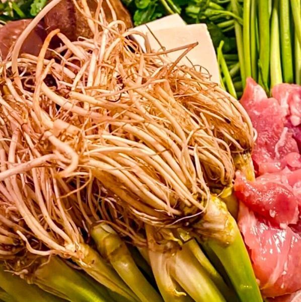 季節限定の仙台名物「せり」を使ったオススメ逸品料理も多数ご用意しております。