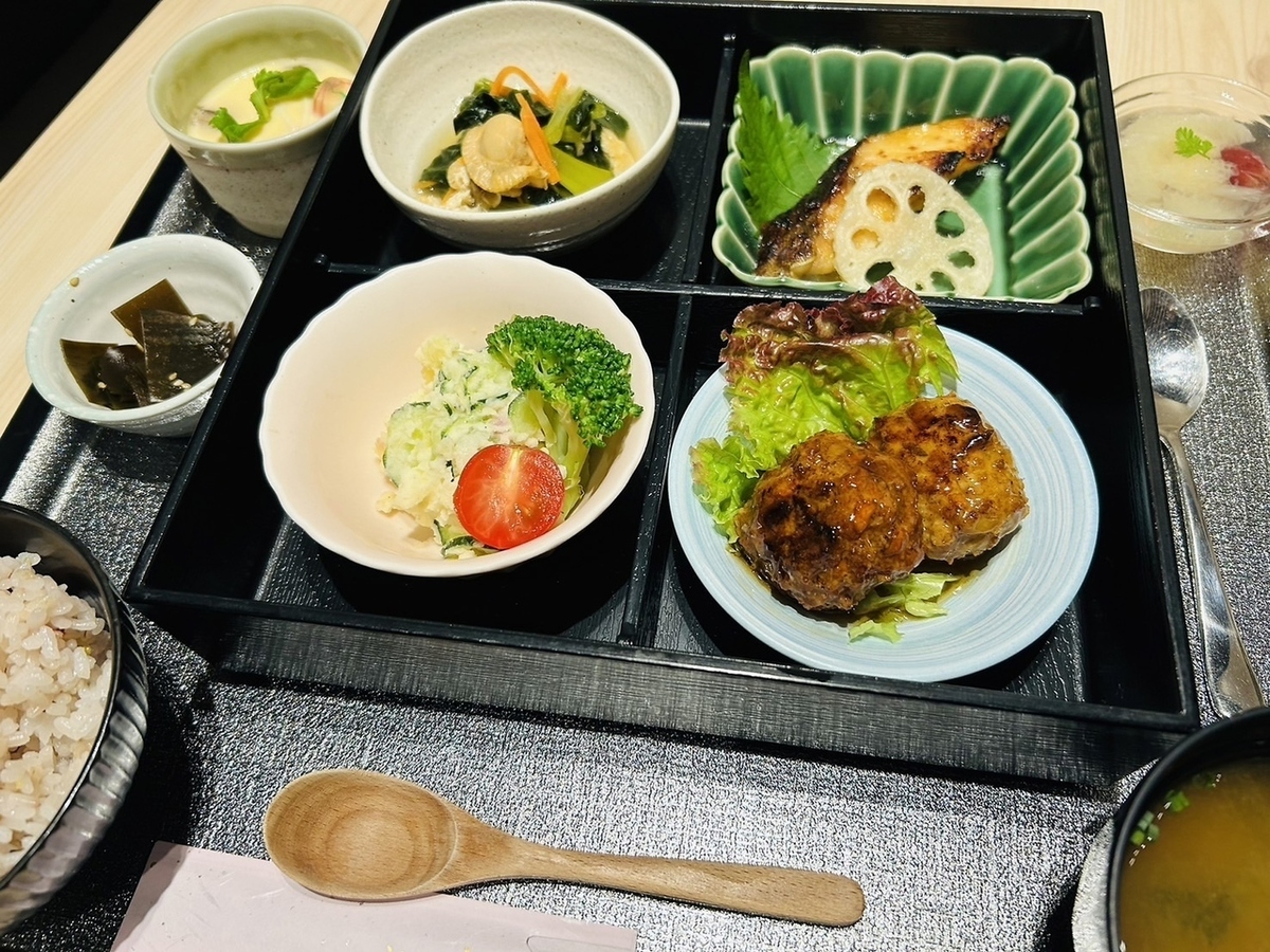 A4 春日井市 WASABI NO TONARI ワサビノトナリ【公式】