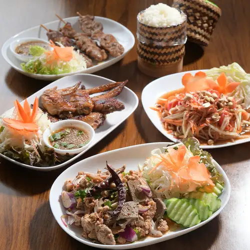 【◆本場の定番◆】タイの日常を味わう！旨辛ラーブやソンタムなど伝統の味◎