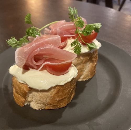 [Prosciutto Bruschetta] ※这是套餐菜单