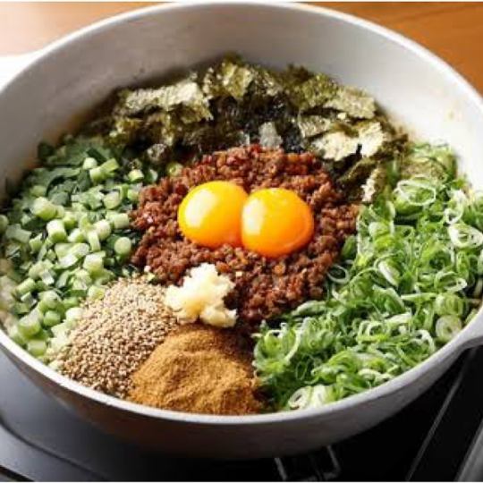 名古屋名物！鍋の〆はこだわりの元祖台湾まぜめしで！(二人前程度)