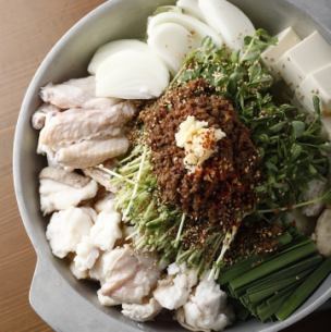 新名物！元祖台湾みそもつ鍋