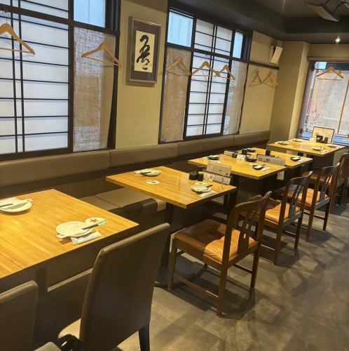 ご家族の普段のお食事から大人数のご宴会まで広く対応◎