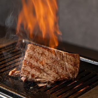 【デートや記念日にぴったり◎】黒毛和牛タンや絶品肉の塊が味わえる！コスパ最強にく西コース